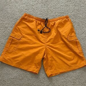 LL Bean Men’s XL Mesh Lined Cargo Swim Shorts